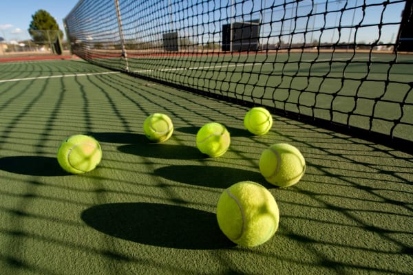 tennis-balls-and-court-2021-08-26-15-26-32-utc.jpg